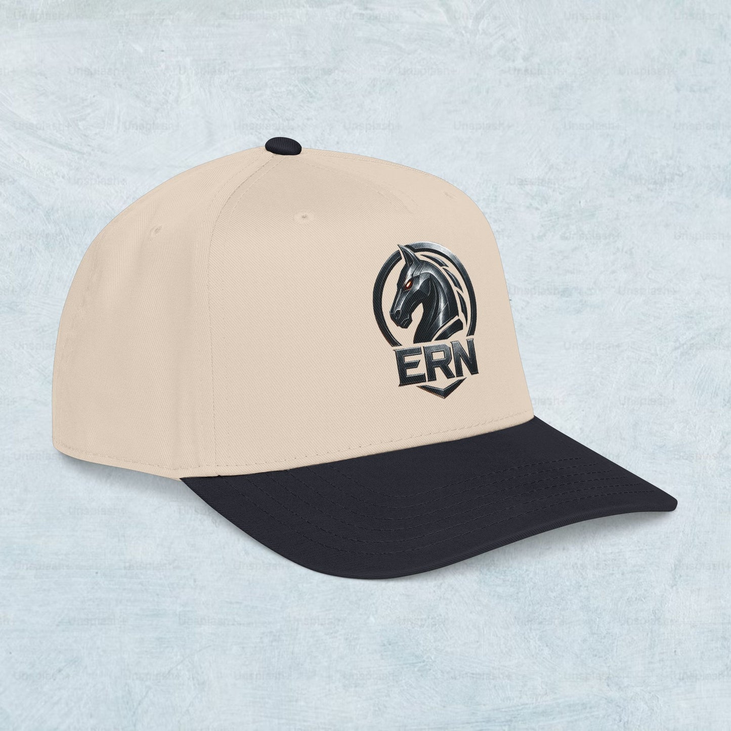 Gorra con el logotipo del clan ERN