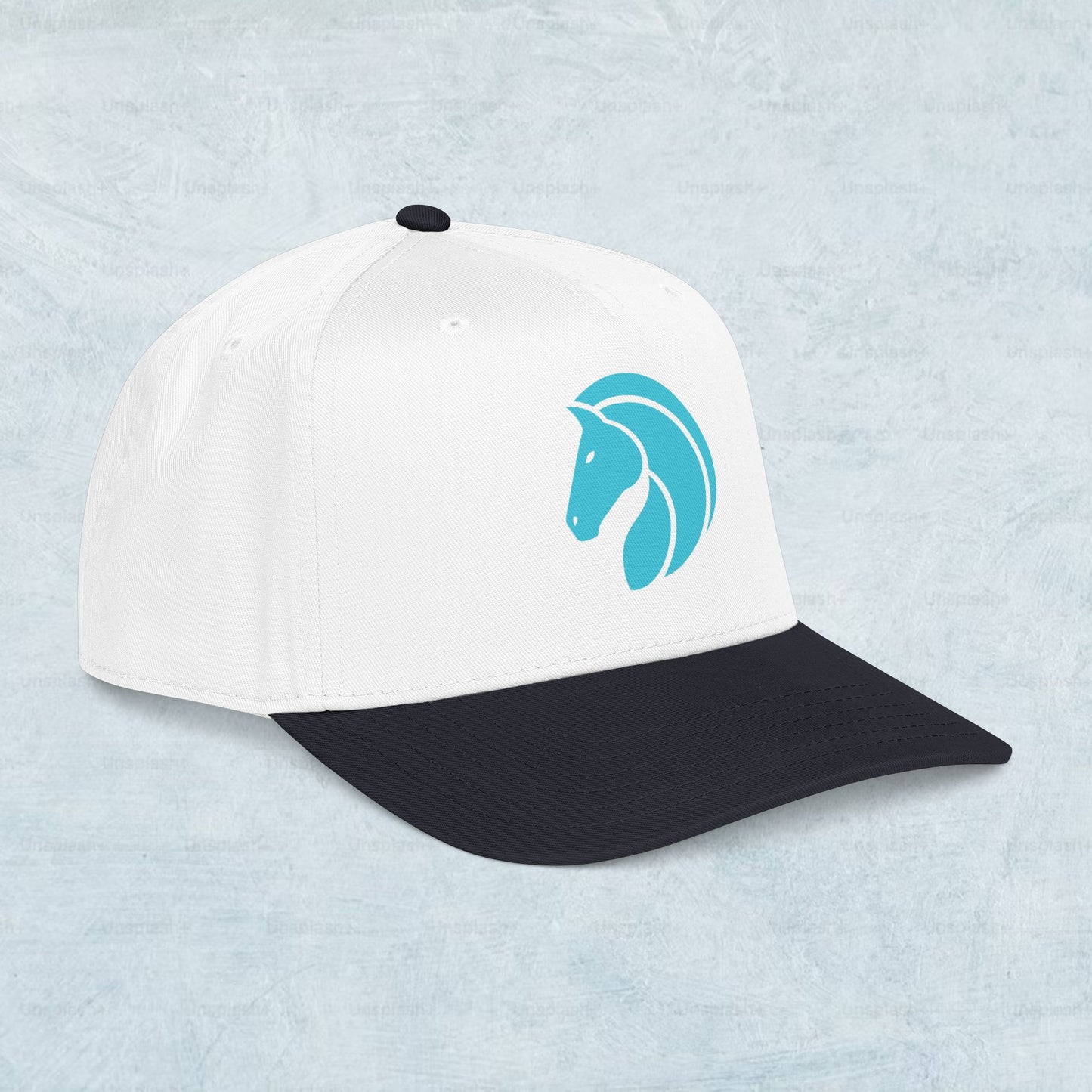 Gorra minimalista con logo de caballo Euren