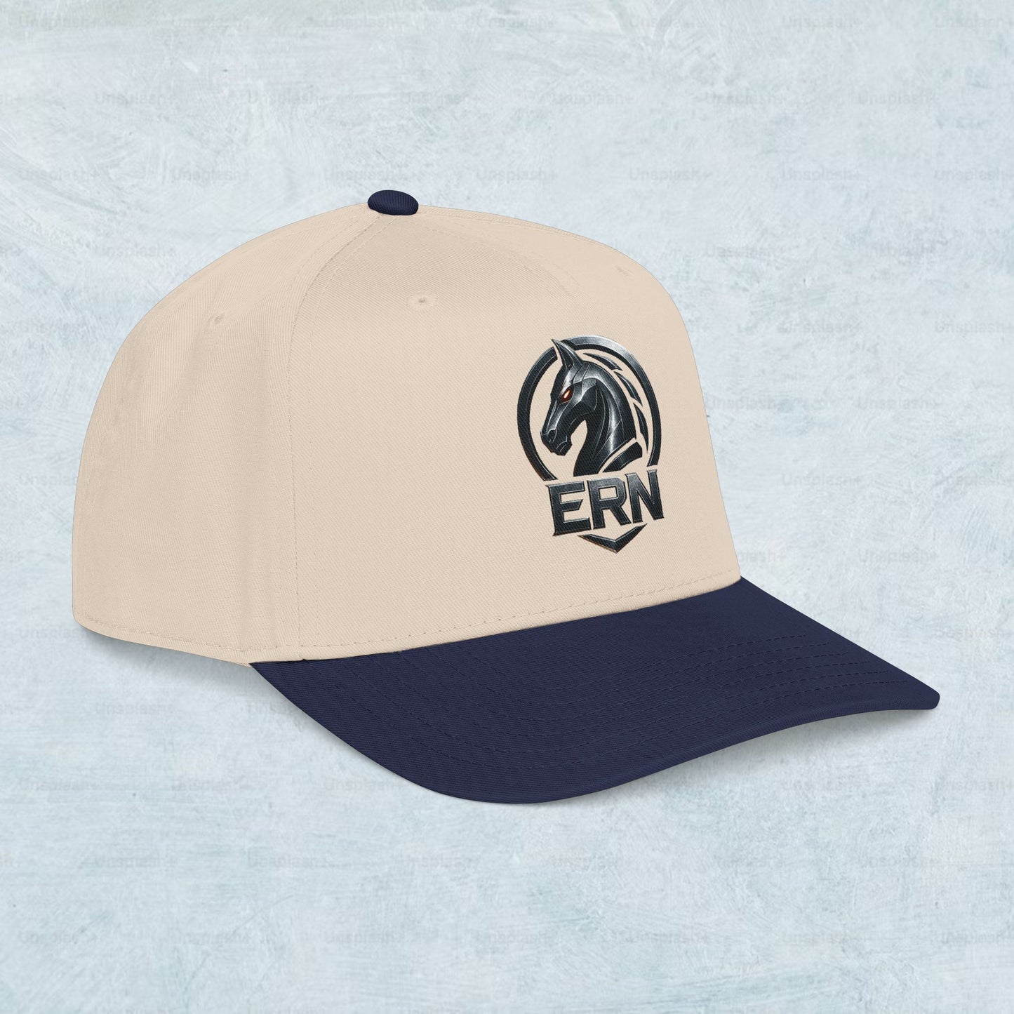 Gorra con el logotipo del clan ERN